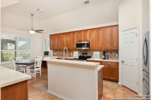 Image 8 of 28 For 148 Green Brook