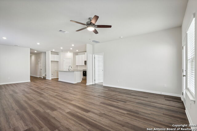 Image 10 of 50 For 251 Cherry Creek