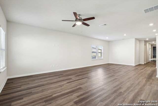 Image 11 of 50 For 251 Cherry Creek