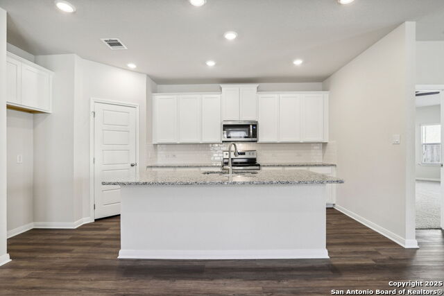 Image 18 of 50 For 251 Cherry Creek