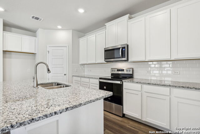 Image 19 of 50 For 251 Cherry Creek