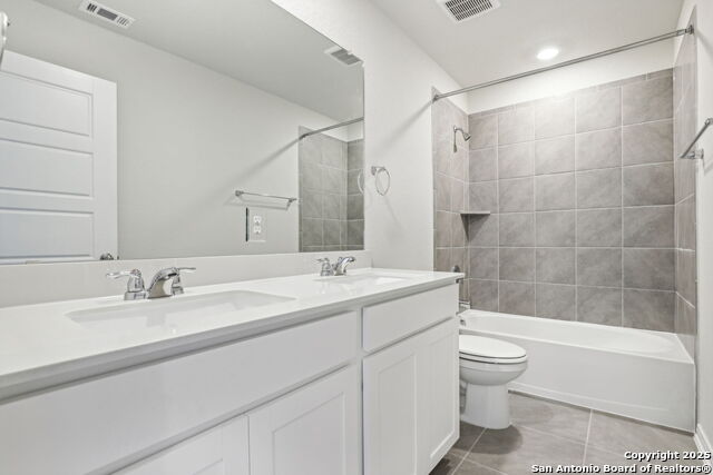 Image 44 of 50 For 251 Cherry Creek