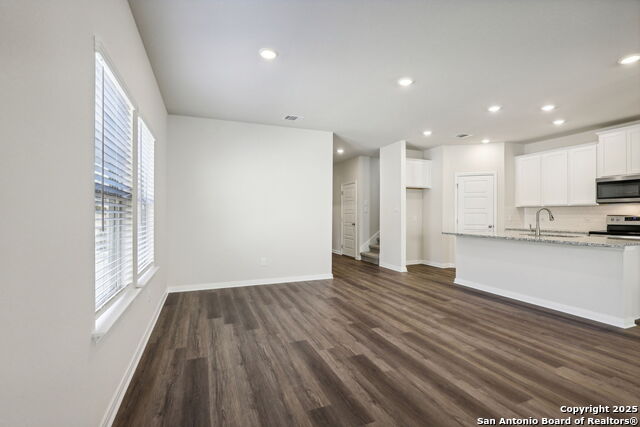 Image 7 of 50 For 251 Cherry Creek