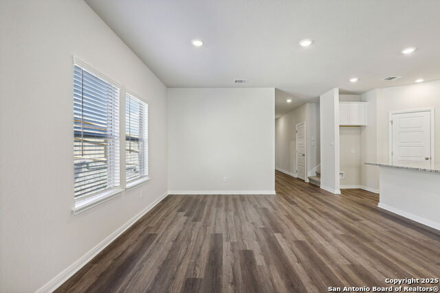 Image 8 of 50 For 251 Cherry Creek