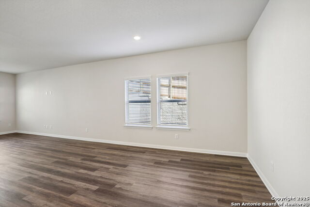 Image 9 of 50 For 251 Cherry Creek