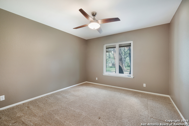 Listing photo id 16 for 11105 Vance Jackson