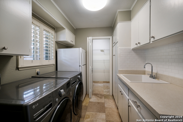 Listing photo id 18 for 11105 Vance Jackson