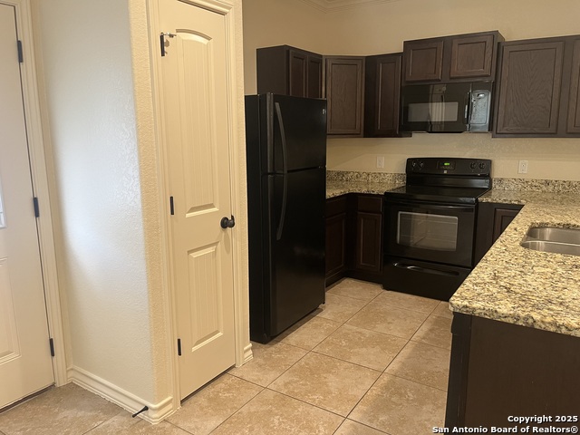 Image 10 of 28 For 7011 Donovan Way  102