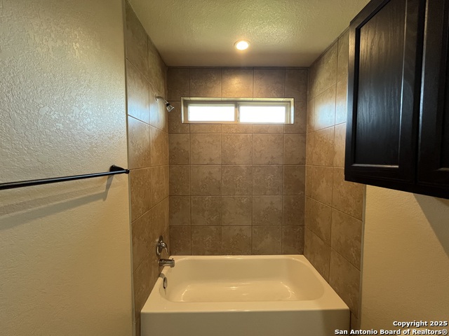 Image 16 of 28 For 7011 Donovan Way  102