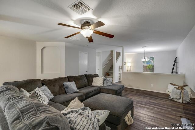 Image 6 of 27 For 8422 Parkdale