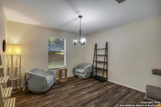 Image 7 of 27 For 8422 Parkdale