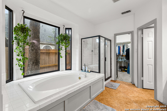 Image 22 of 40 For 15624 Ashton Wood