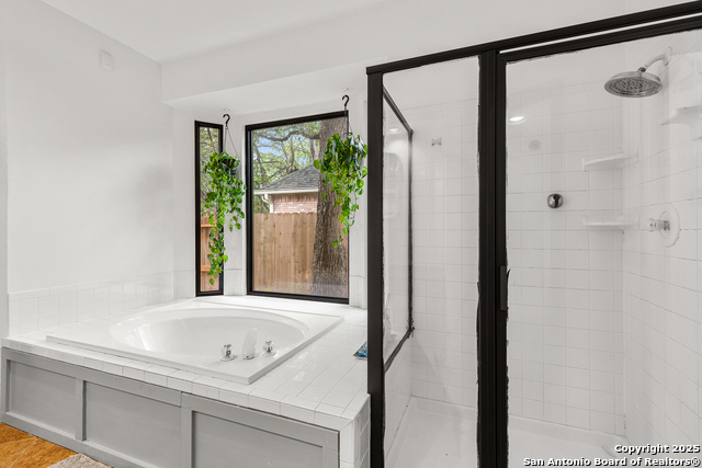 Image 23 of 40 For 15624 Ashton Wood