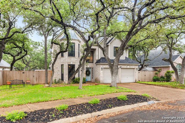 Image 3 of 40 For 15624 Ashton Wood