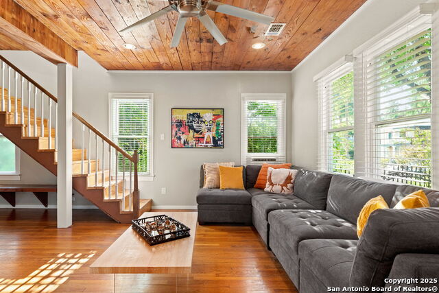 Image 4 of 45 For 510 Highland Blvd W