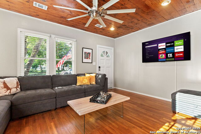 Image 5 of 45 For 510 Highland Blvd W