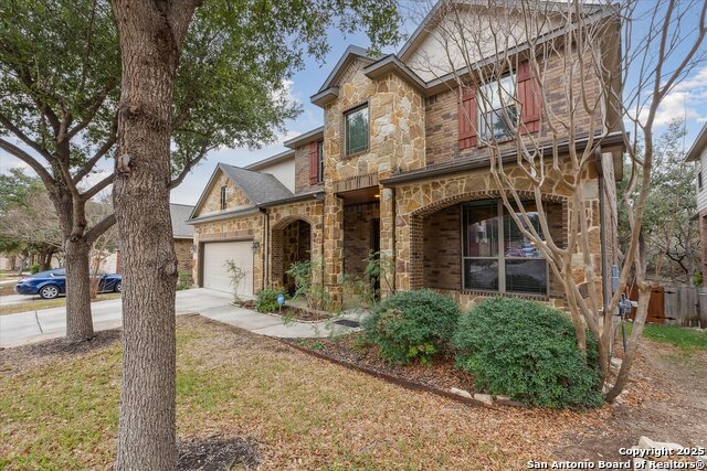 Image 4 of 59 For 524 Grove Bend