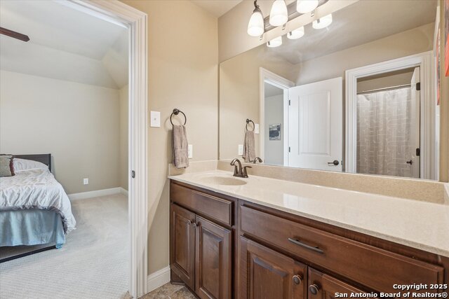 Image 48 of 59 For 524 Grove Bend