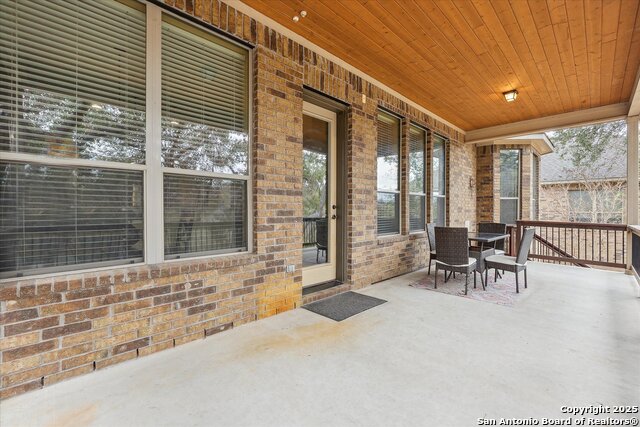 Image 54 of 59 For 524 Grove Bend