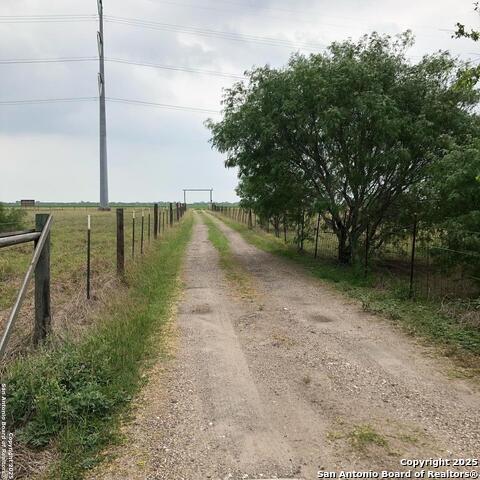 Listing photo id 13 for 8579 Cr 1839