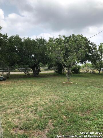 Listing photo id 17 for 8579 Cr 1839