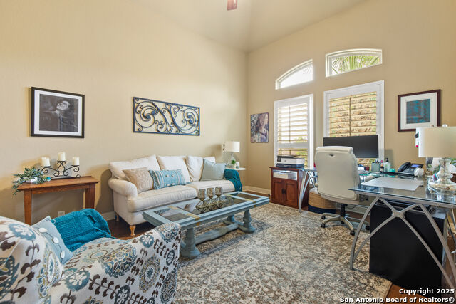 Image 6 of 42 For 627 Reenie Way