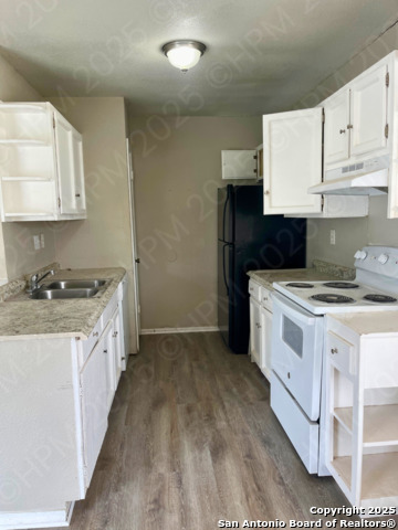 Image 4 of 12 For 9602 Vale Dr