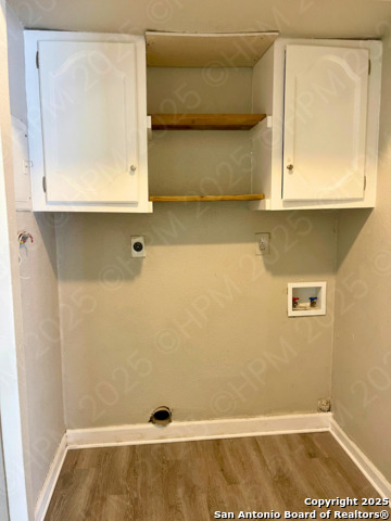 Image 6 of 12 For 9602 Vale Dr