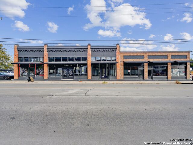 Details for 2100 Mccullough, San Antonio, TX 78212