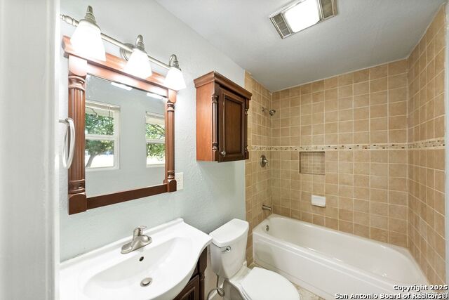 Image 14 of 26 For 2792 Woodcrest