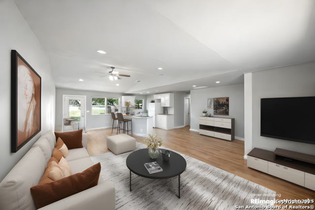 Image 2 of 26 For 2792 Woodcrest
