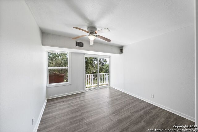 Image 23 of 26 For 2792 Woodcrest