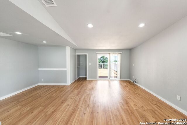 Image 7 of 26 For 2792 Woodcrest