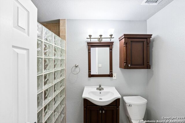 Image 9 of 26 For 2792 Woodcrest