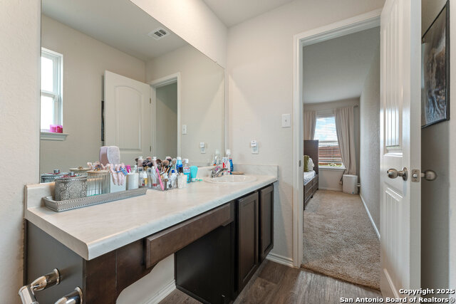 Image 11 of 23 For 9619 Hayden Sedge