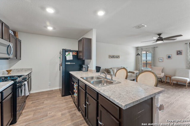 Image 17 of 23 For 9619 Hayden Sedge
