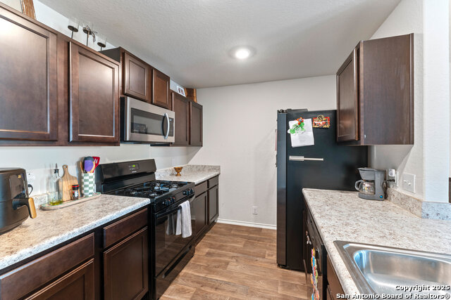Image 19 of 23 For 9619 Hayden Sedge