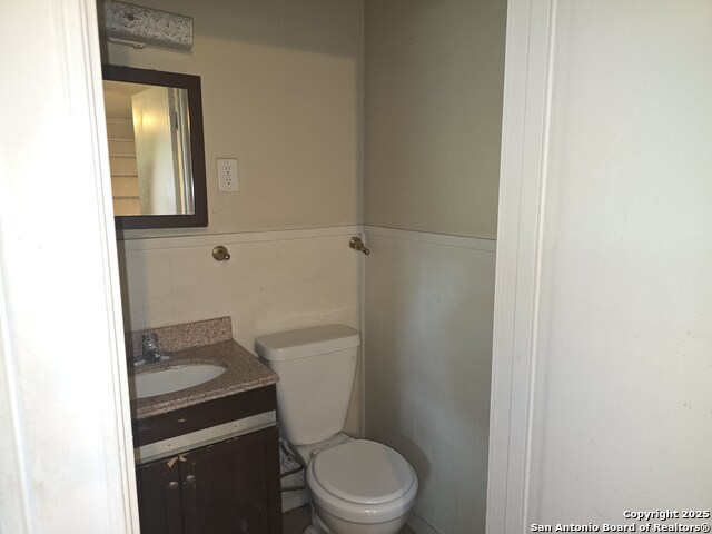 Listing photo id 11 for 130 E Harding