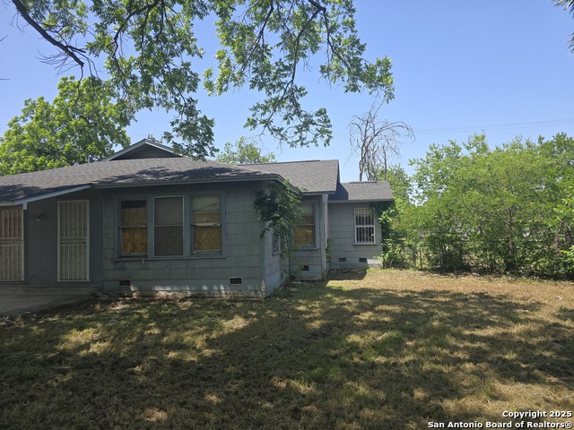 Listing photo id 17 for 130 E Harding