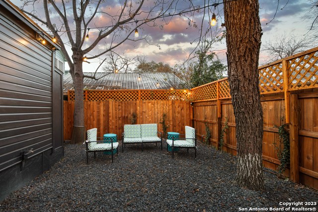 Image 10 of 47 For 233 Leigh St