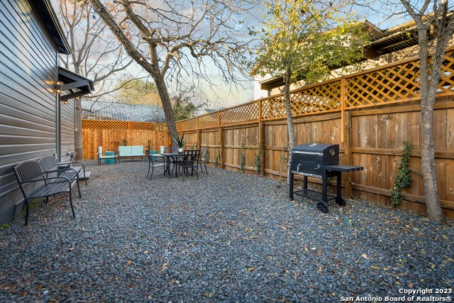 Image 19 of 47 For 233 Leigh St