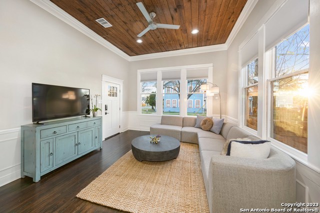 Image 43 of 47 For 233 Leigh St