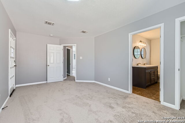 Image 17 of 31 For 511 Lynwood Ave W