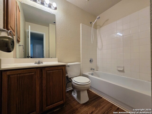 Image 17 of 22 For 100 Lone Star Way