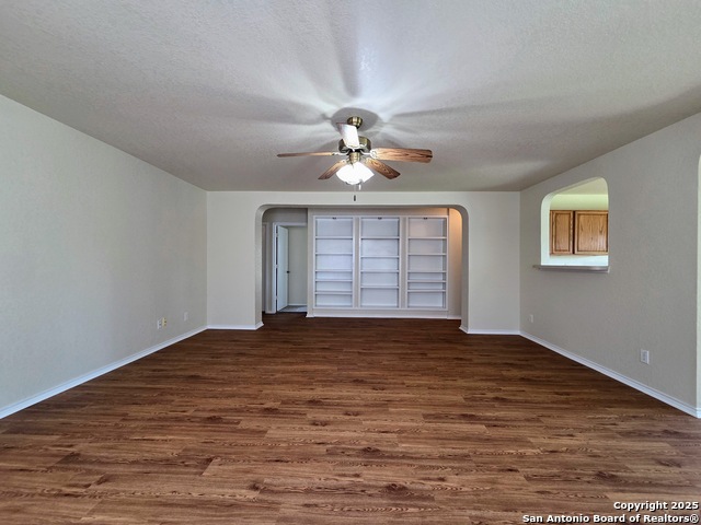 Image 3 of 22 For 100 Lone Star Way