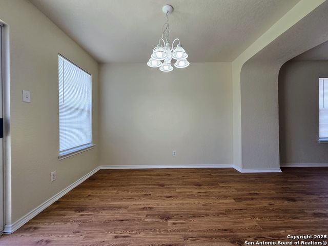 Image 4 of 22 For 100 Lone Star Way