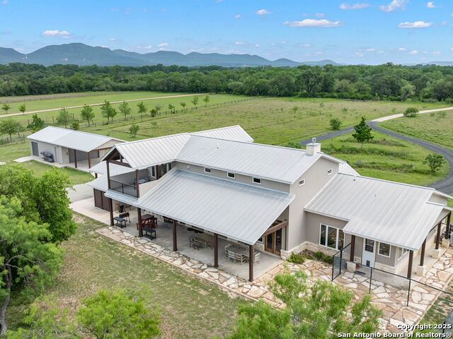 Details for 497 Cypress Falls, Utopia, TX 78884