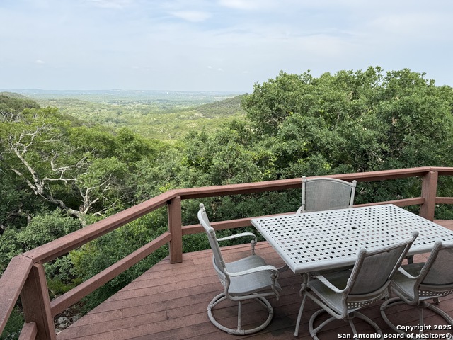 Listing photo id 0 for 108 Morningview