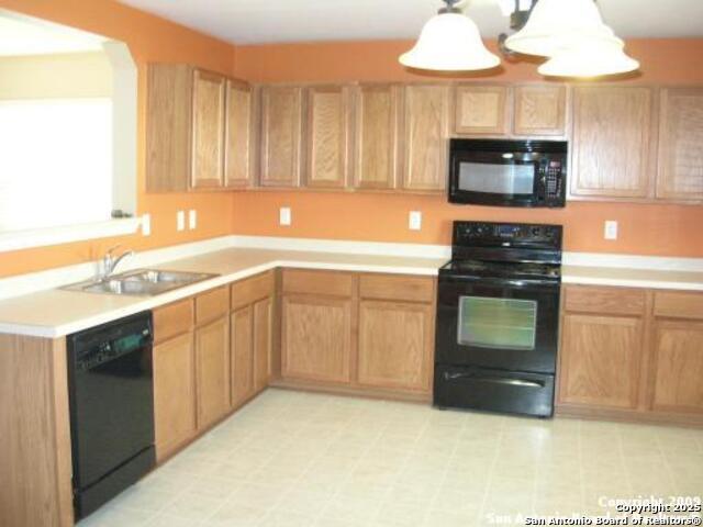 Image 3 of 13 For 11810 Oak Water