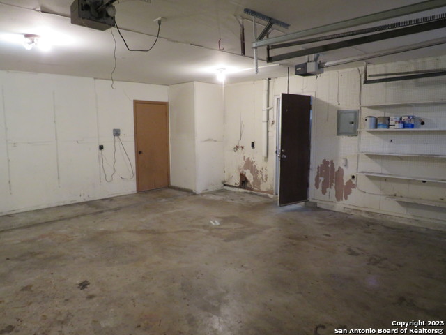 Image 17 of 22 For 331 Trafalgar Rd